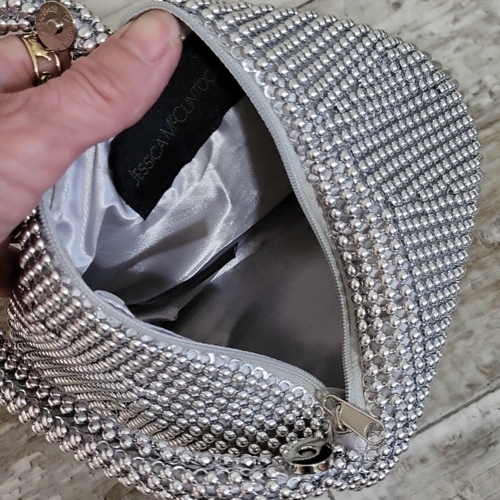 NWOT Jessica McClintock Silver Beaded TRIANGLE MESH BAG! - Picture 11 of 14